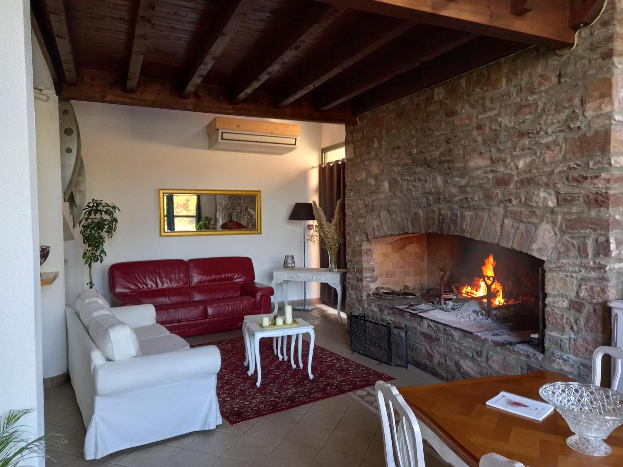 Escale Au Salagou Le Bosc  Esterno foto