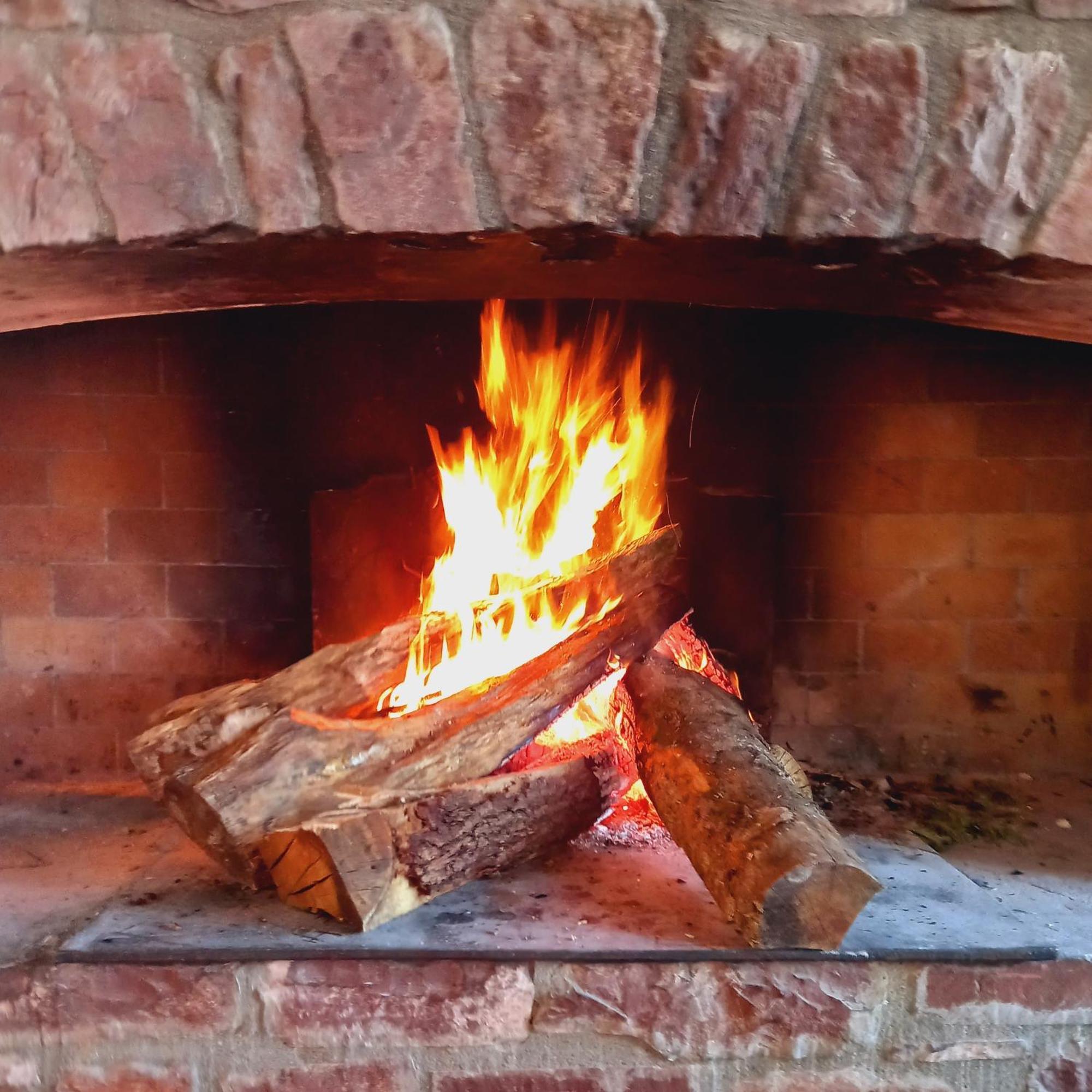 Escale Au Salagou Le Bosc  Esterno foto